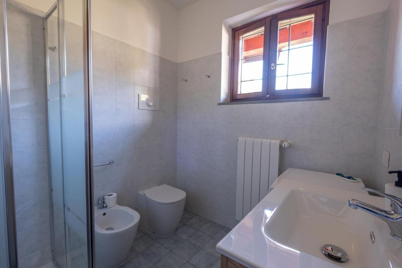 Happy Guest Apartments - Lake View And Pool Riva di Solto Extérieur photo
